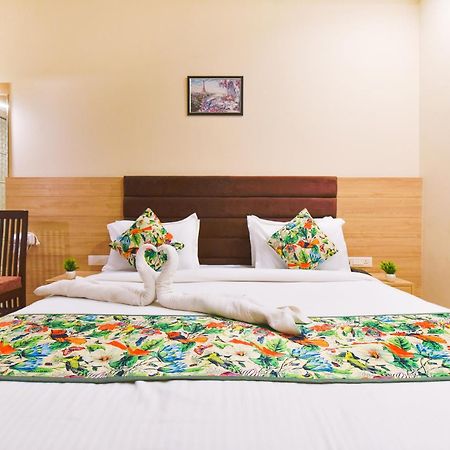 Hotel Remark Удайпур Экстерьер фото